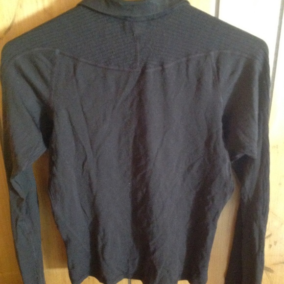 Patagonia wool base layer 1/4 zip - Picture 2 of 3